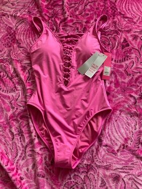 Lilly Pulitzer NWT One-Piece Swim Isle Lattice in Plumeria Pink New!